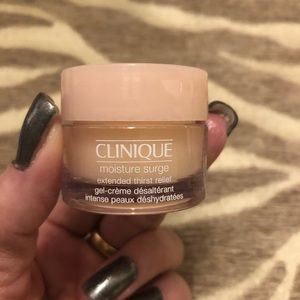 Clinique Moisture Surge